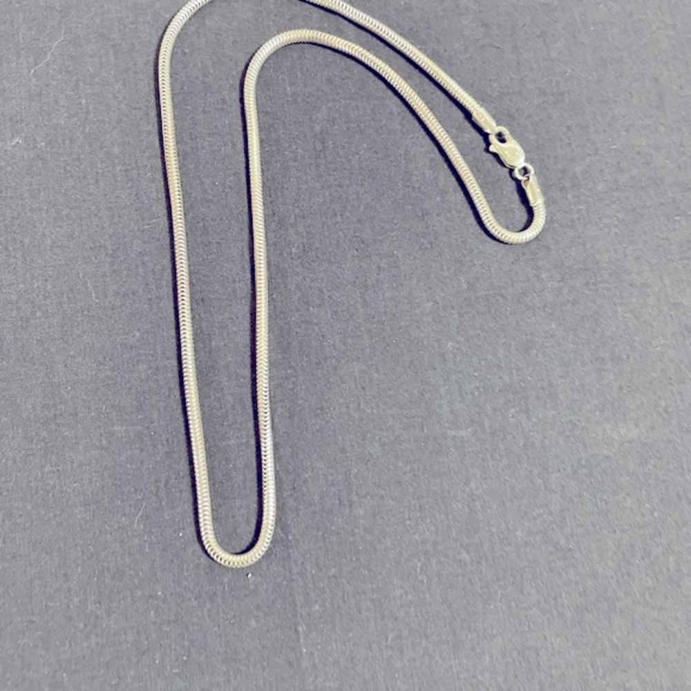 Silpada 22 Inch 925 Silver Snake Necklace